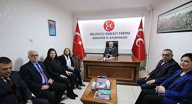 MHP'li Yıldırım: "Altılı masada herkes birbirine gülerek çelme takıyor"