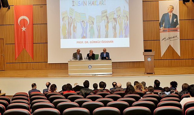 Modern dünyada ve İslam'da insan hakları panelde ele alındı