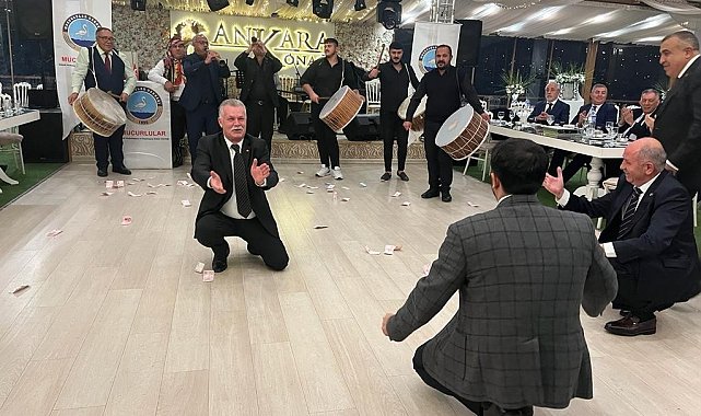 Mucurlular Derneği Atatürk'ün Mucur'a gelişinin 103'üncü yılını kutladı