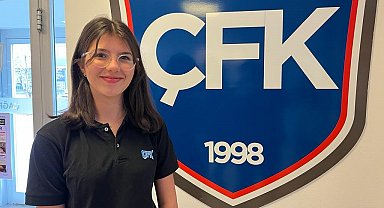 Neslişah Kanada'da Türkiye'nin minik elçisi olmaya hak kazandı