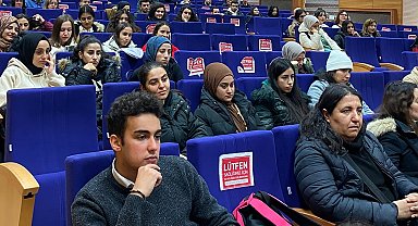 NEVÜ'de "Öğretmenlik Mesleğinde Eğitimden Hayata" konulu konferans düzenlendi