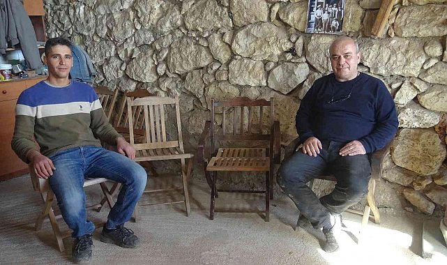 Ömürlük ahşap sandalyeler ilgi çekiyor
