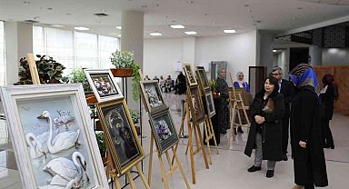 Pursaklar'da el emeği göz nuru ürünler görücüye çıktı