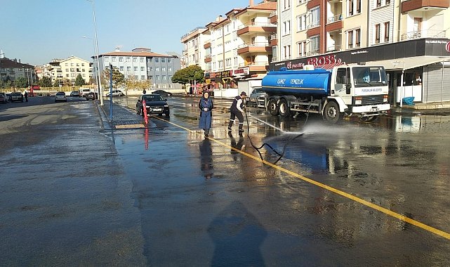 Pursaklar'da gece gündüz temizlik çalışması