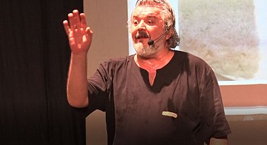 "Mandıra Filozofu" Ankaralıları kahkahaya boğdu