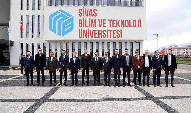 Rektör Kul: "Temel hedefimiz hep birlikte Sivas'a ve ülkemize güzel hizmetler yapmak"