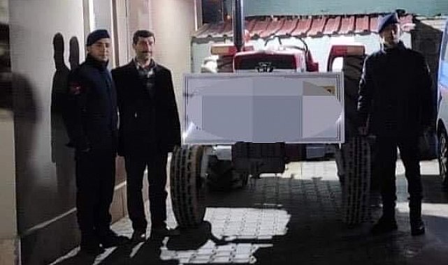 Sahte çek ile çalınan traktör jandarma ekiplerince bulundu