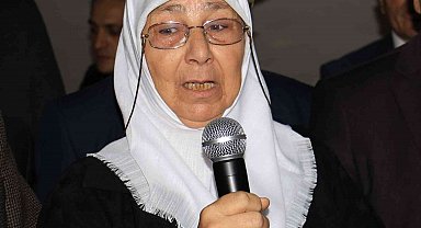 Şehit annesi eline mikrofonu aldı: "Yerine evladını koydu, intikamını doya doya alacak"