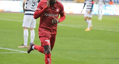 Sivasspor'da Max Gradel gollerine devam ediyor