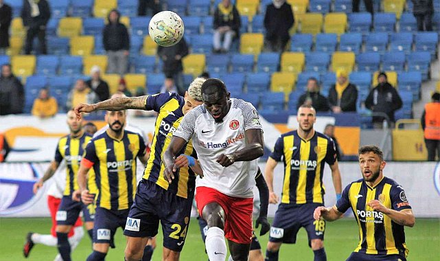 Spor Toto Süper Lig: Ankaragücü: 1 - Ümraniyespor: 1