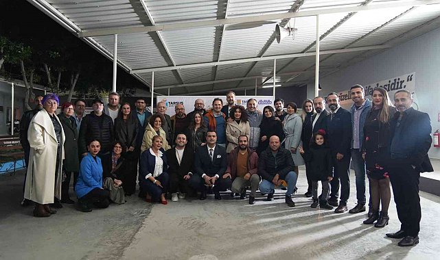 Tarsus Şehir Tiyatrosu, 'Çirkin' oyununun galasını gerçekleştirdi
