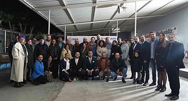 Tarsus Şehir Tiyatrosu, 'Çirkin' oyununun galasını gerçekleştirdi