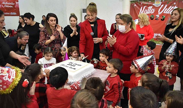 Tarsus'ta miniklerden yeni yıl partisi