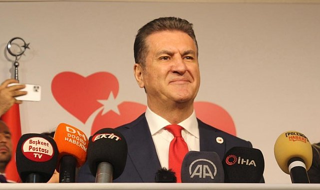TDP lideri Sarıgül: "Bir başka siyasi, bir başka partiyi popülist politika yaparak dışarıdan yönetmeye kalkmamalıdır"