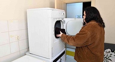 Tepebaşı'ndan gençlere ücretsiz çamaşır yıkama ve kurutma hizmeti