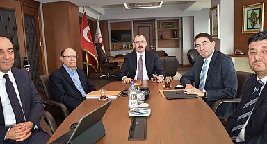 Ticaret Bakanı Muş, zincir marketler genel müdürleriyle görüştü