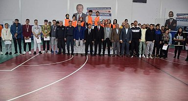Tomarza Kaymakamlık Voleybol Turnuvası Sona Erdi