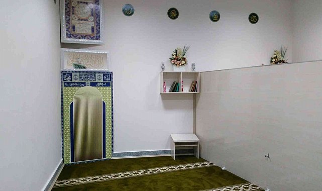 Tren istasyonlarındaki mescitlerde bakım ve onarım çalışmaları