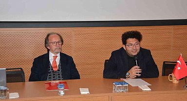 TÜDAM'da "Yaşayan İznik Çinileri ve Sanat Kültürü" konuşuldu