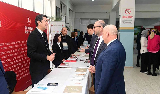 Turizm Fakültesi "4. Kariyer Günleri" ile sektör ve öğrenciler bir araya geldi