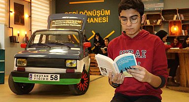 Türkiye'de ilk: Kütüphanedeki otomobil okuma oranını yükseltti
