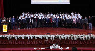 Üniversitede aşçılık önlüğü giyme töreni yapıldı