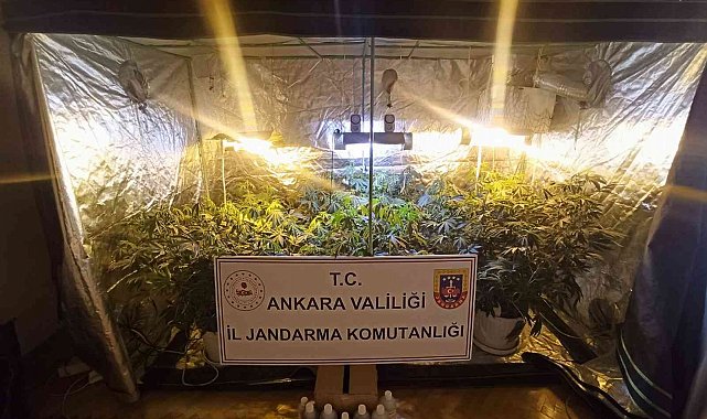 Uyuşturucu imali için evini seraya çeviren zehir tacirlerine jandarma göz açtırmadı
