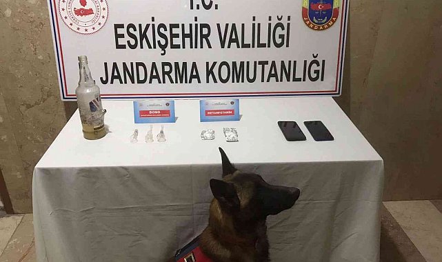 Uyuşturucu operasyonunda 2 kişi yakalandı