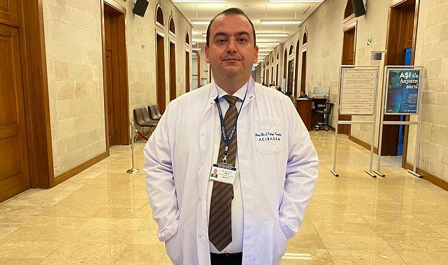Uzmanından öneri: "Böbrek taşı hastaları günde en az 3 litre su içmeli"