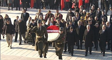Vali Şahin'den Atatürk'ün Ankara'ya gelişinin 103'üncü yılında Anıtkabir'e ziyaret