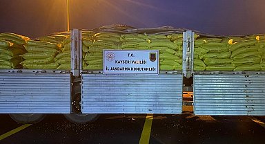 Yol kontrolü uygulamasında durdurulan tırda 26 ton sahte gübre bulundu