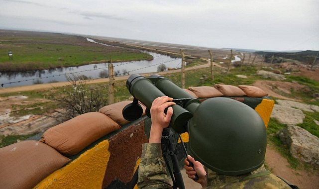 Yunanistan'dan yasa dışı yollarla Türkiye'ye sızmaya çalışan 16 kişi yakalandı