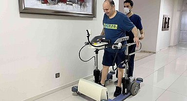 Yürüyebilmek için 2 bin 869 kilometre yol geldi