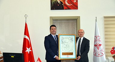 'Bebek Dostu Hastane' plaket ve teşekkür belgeleri verildi
