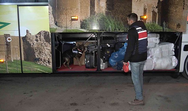 43 ilin geçiş güzergahında 'yılbaşı' denetimi: Araçlar tek tek durduruldu