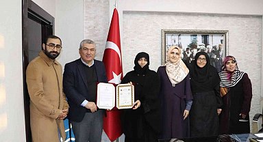 46 yaşından sonra hafız oldu