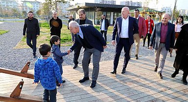 Akdeniz'de geri dönüşüm malzemeleri çocuk parkına dönüşüyor