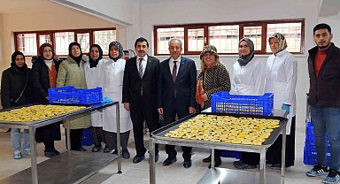 Akşehir Belediyesinden hanımlara meyve kurutma tesisi