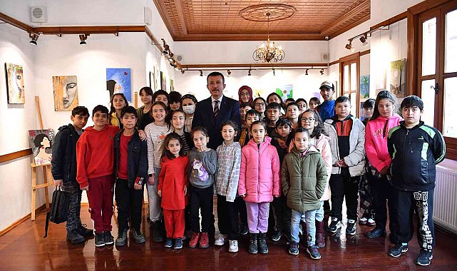 Altındağlı gençlerden resim sergisi