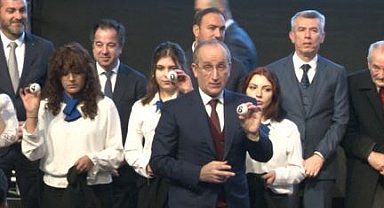 Ankara'da 'İlk Evim, İlk İş Yerim' projesinin son kura çekiminde 3 bin 645 konut sahibini buldu