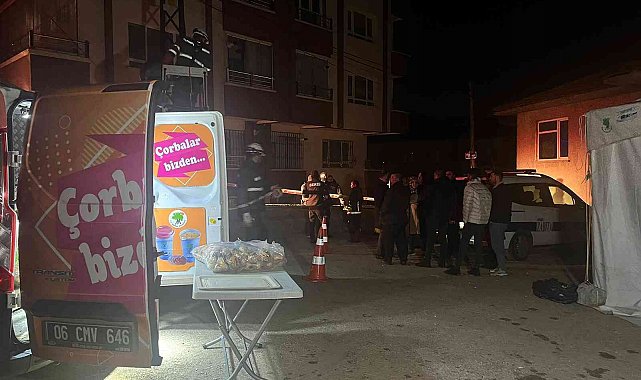 Ankara'da bina girişinde göçük meydana geldi, 19 daire tahliye edildi
