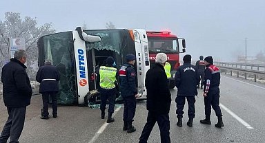 Ankara'da yolcu otobüsü devrildi: 6 yaralı