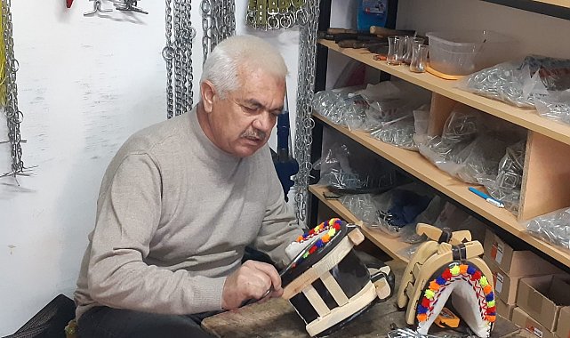 Ankara'nın Yaşayan İnsan Hazineleri Ödülü sahibi semer ustası Atıcı: "Bu meslekleri yaşatacağız, öldürmeyeceğiz"
