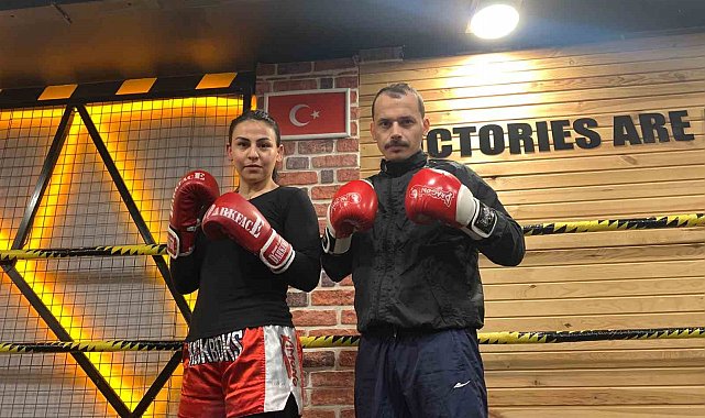 Aynı evi ve ringi paylaşıyorlar