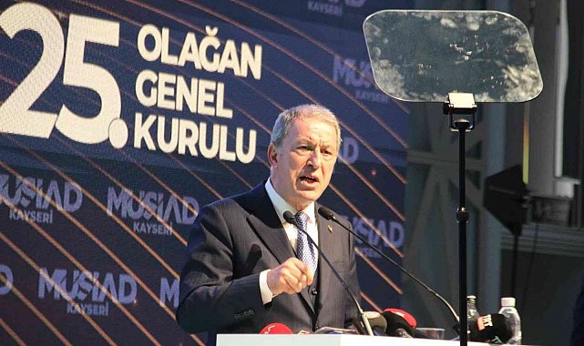 Bakan Akar: "Haince yapılan eylemlere karşı, ahlaksızlara karşı, Kur'an yakan şerefsizlere karşı Türkiye var"