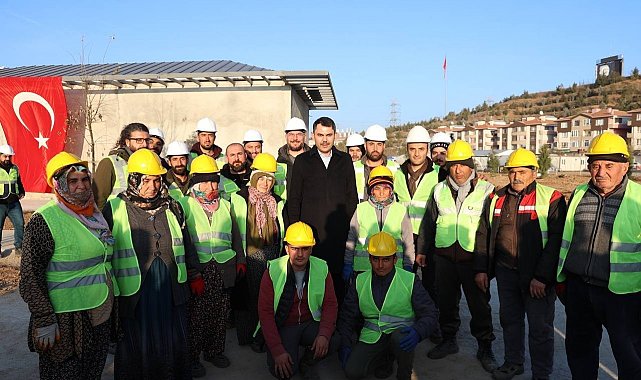 Bakan Kurum, Gölbaşı'nda incelemelerde bulundu