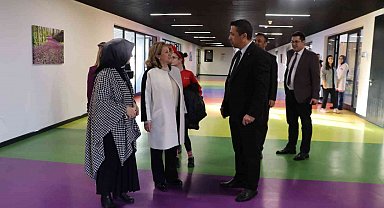 Bakan Yardımcısı Yavuz, büyükşehir tesislerine hayran kaldı