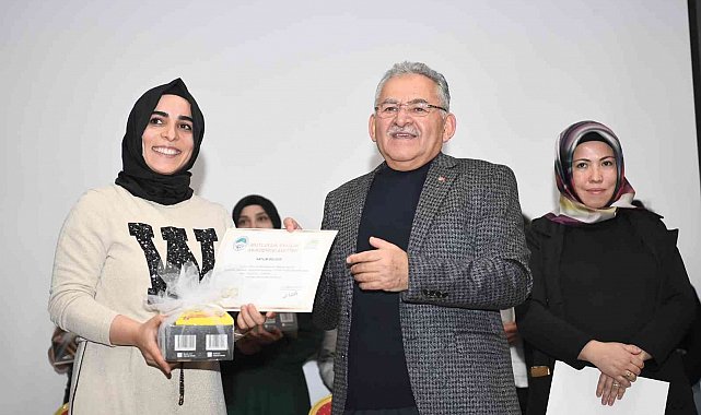 Başkan Büyükkılıç 7. Evlilik Akademisi Sertifika Töreni'ne katıldı