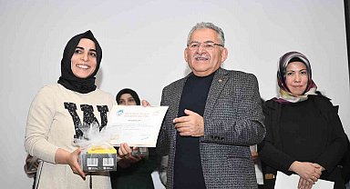 Başkan Büyükkılıç 7. Evlilik Akademisi Sertifika Töreni'ne katıldı