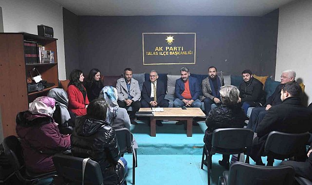 Başkan Büyükkılıç, AK Parti Talas İlçe Başkanlığı yönetim kurulu toplantısına katıldı